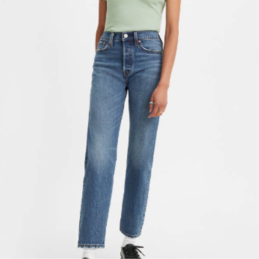 Levi Wedgie Straight Fit Women’s Jeans